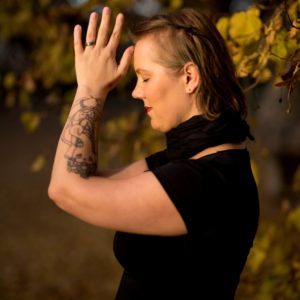 Christine Raab Namaste Dankbarkeit Ganesha Tattoo